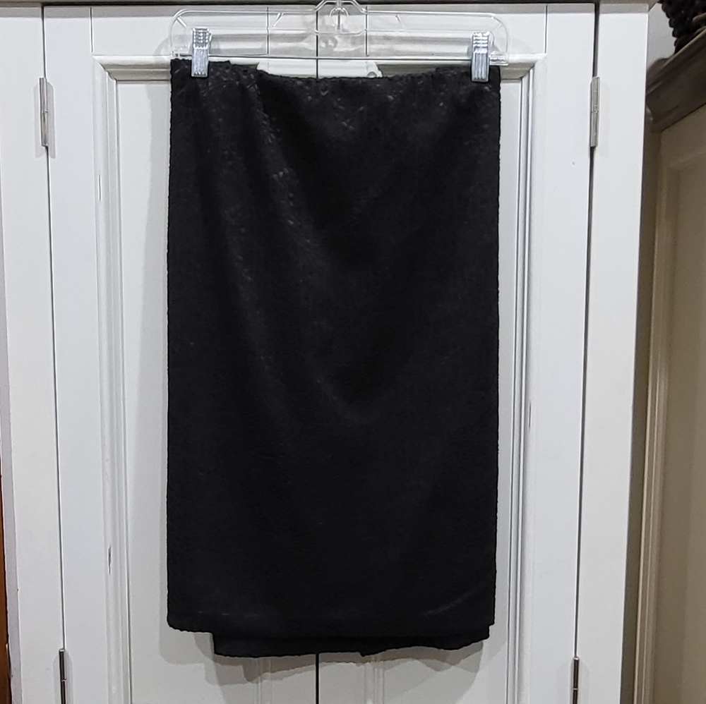 Wassio textured black skirt